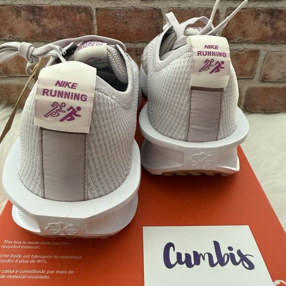 Nike Interact Run Women's Size 10 Platinum Violet / Bronze‎ FD2292 010 - Picture 5 of 12